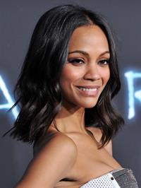 Zoe Saldana ''Avatar'' Premiere in Los Angeles December 16, 2009   