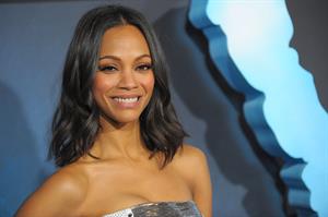 Zoe Saldana ''Avatar'' Premiere in Los Angeles December 16, 2009   