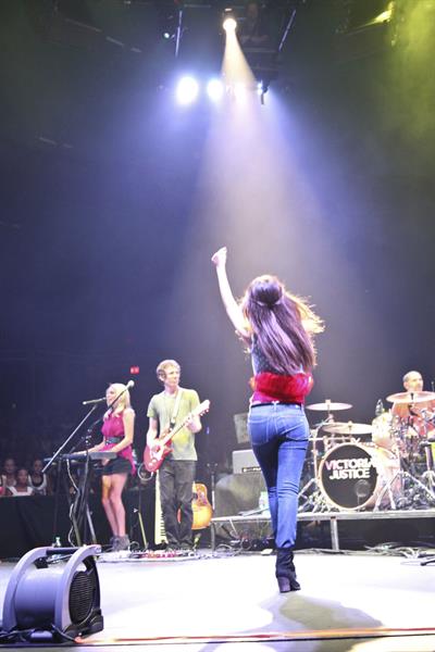 Victoria Justice video 2012 South Shore Music Circus 8/15/12 