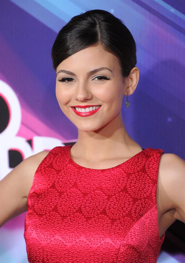 Victoria Justice video TeenNick HALO awards in Hollywood 11/17/12 