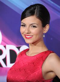 Victoria Justice video TeenNick HALO awards in Hollywood 11/17/12 
