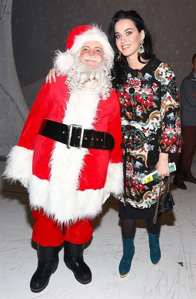Katy Perry A Christmas Story The Musical Broadway Performance in New York 12.12.12 