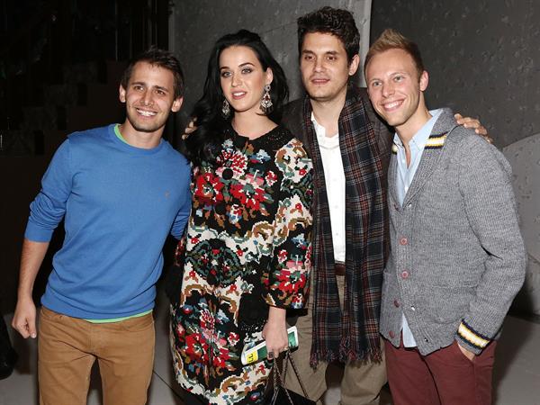 Katy Perry A Christmas Story The Musical Broadway Performance in New York 12.12.12 