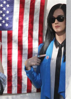 Katy Perry voting in LA November 6, 2012