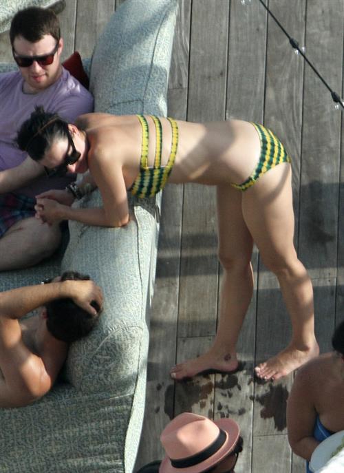 Katy Perry - In a bikini at a hotel pool in Miami July 27, 2012