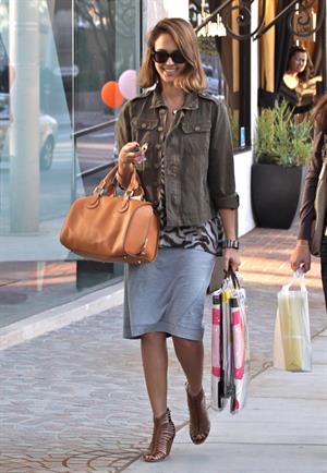 Jessica Alba at Bel Bambini in West Hollywood January 19, 2011 