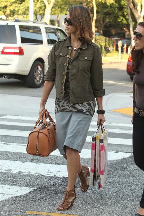 Jessica Alba at Bel Bambini in West Hollywood January 19, 2011 
