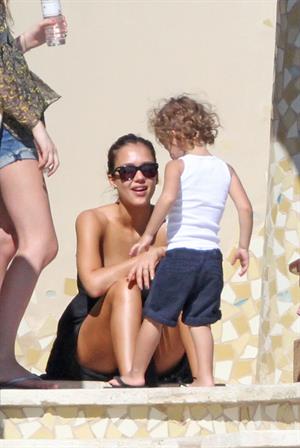 Jessica Alba holiday in Cabo San Lucas December 31, 2010