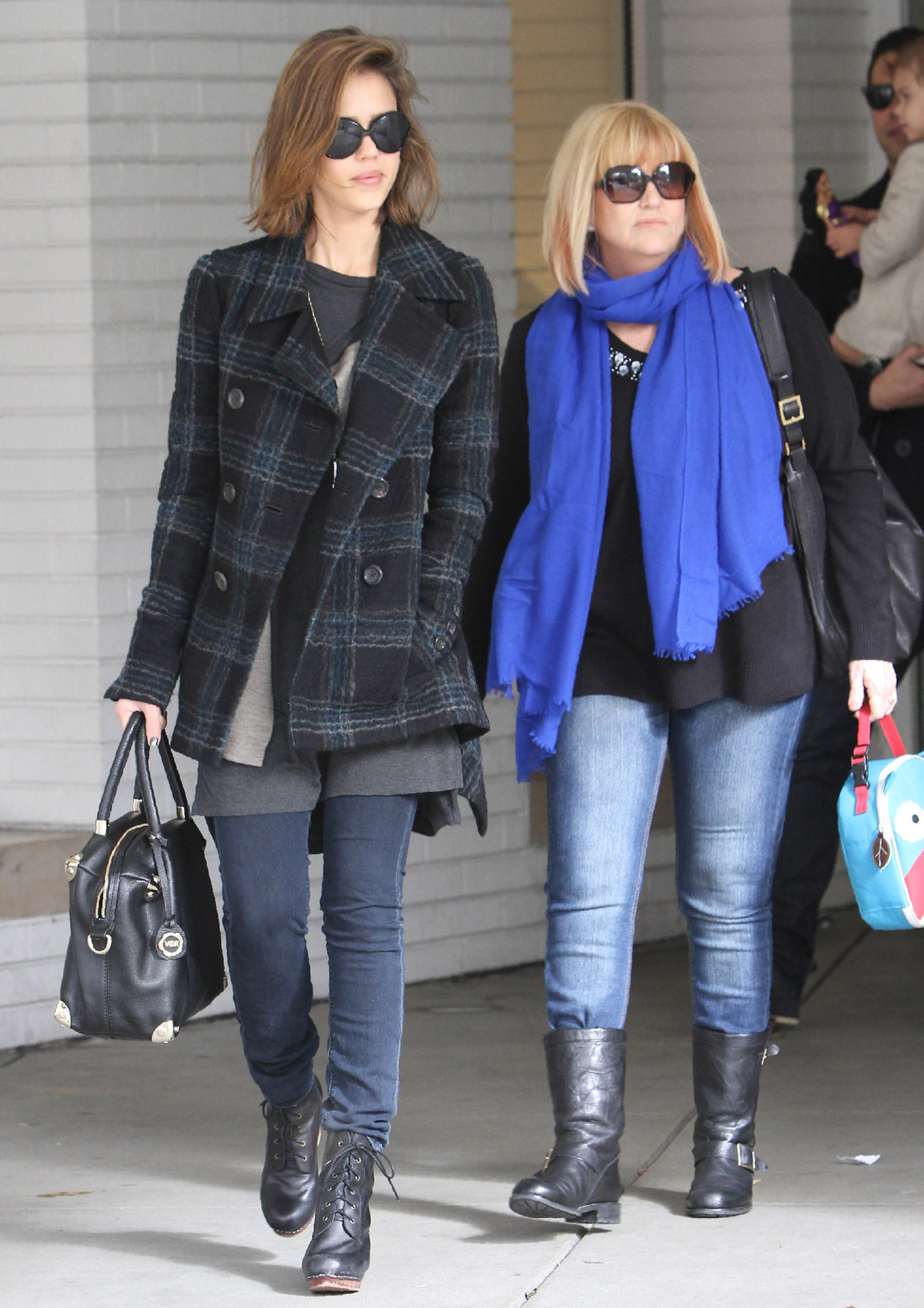 Jessica Alba out for breakfast in Beverly Hills on December 26 