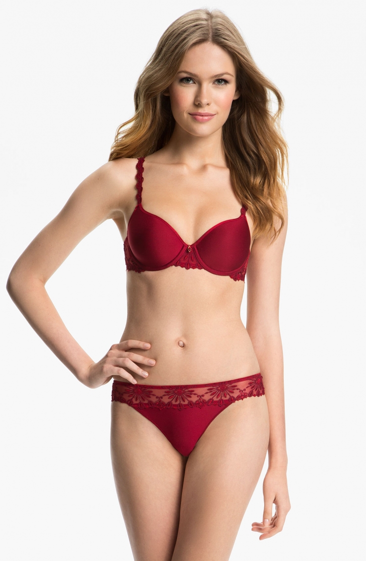 Lada Kravchenko in lingerie