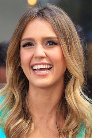 Jessica Alba -  On the set of Extra in New York September 12, 2012 