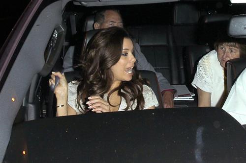 Eva Longoria Leaving Beso Restaurant after having dinner in Los Angeles (May 22, 2013) 