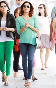 Eva Longoria Goes shoe shopping in Beverly Hills (May 23, 2013) 