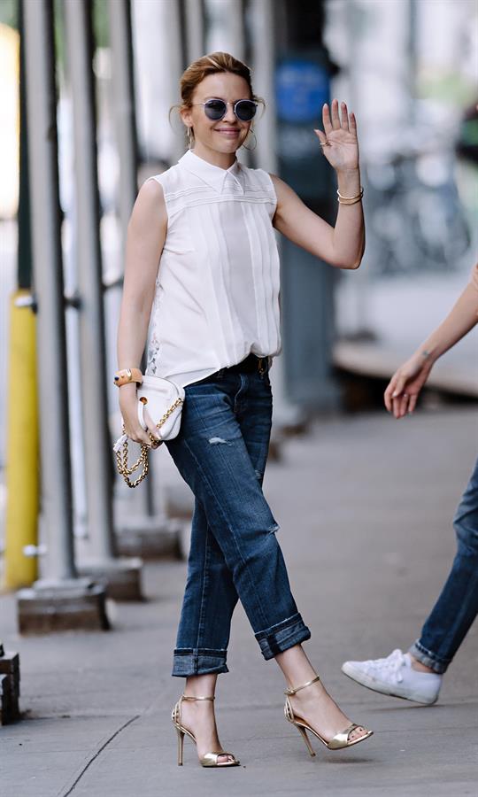 Kylie Minogue - Greets her fans in New York City (21.06.2013) 