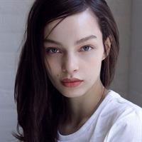 Luma Grothe taking a selfie