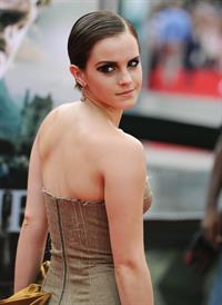 Emma Watson - Harry Potter and the Deathly Hallows Premiere in New York City, July 11, 2011