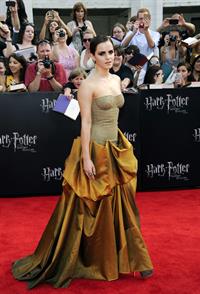 Emma Watson - Harry Potter and the Deathly Hallows Premiere in New York City, July 11, 2011