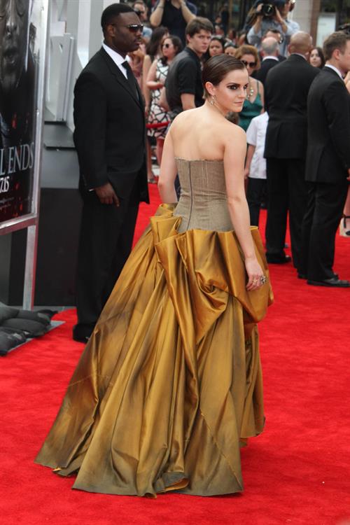 Emma Watson - Harry Potter and the Deathly Hallows Premiere in New York City, July 11, 2011