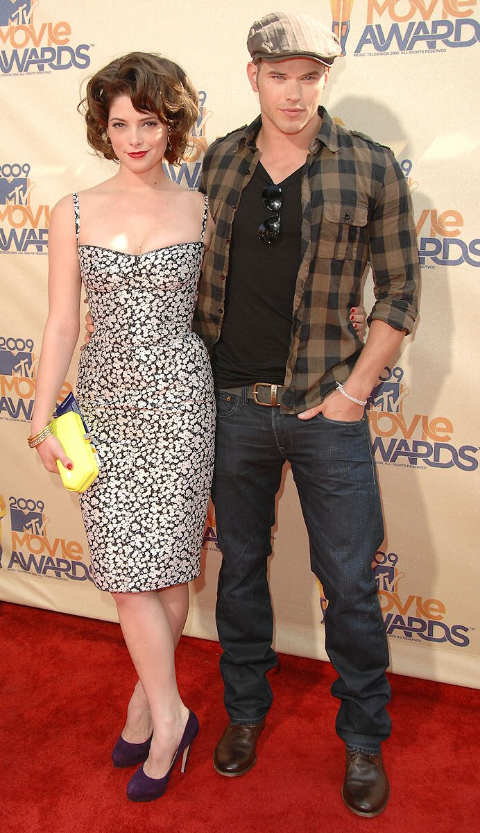 Ashley Greene at the 2009 MTV Movie Awards arrivals in Universal City
