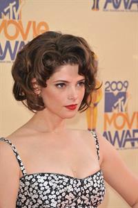 Ashley Greene at the 2009 MTV Movie Awards arrivals in Universal City