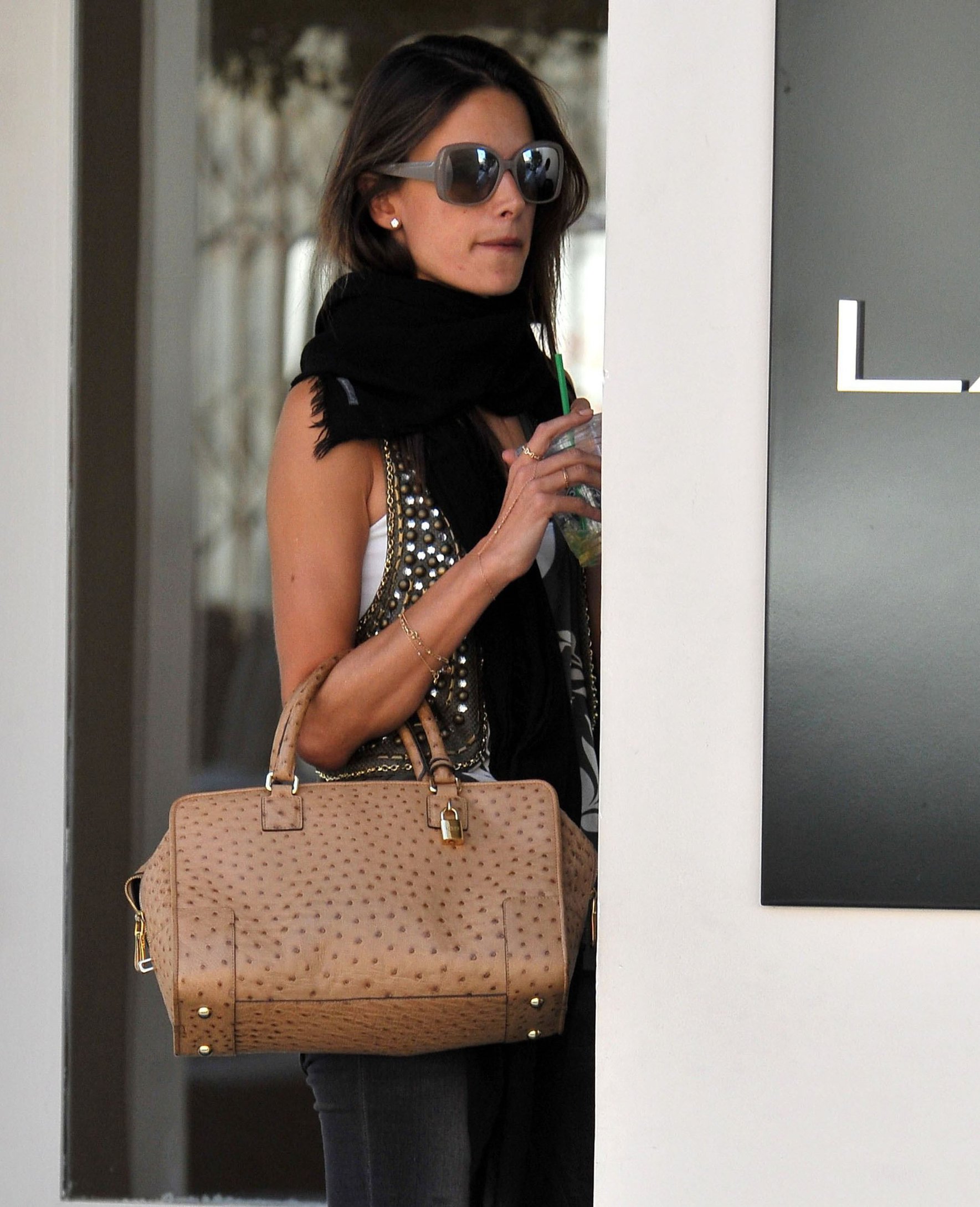 Alessandra Ambrosio Pictures Alessandra Ambrosio out in Brentwood on January 28