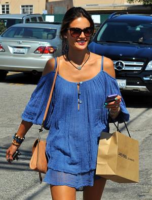 Alessandra Ambrosio shopping at James Perse Brentwood on September 6, 2011