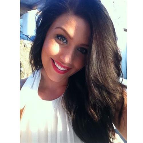 Libby Powell taking a selfie