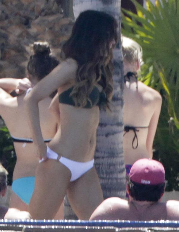 Kate Beckinsale in bikini as she fits in some sunbathing on family holiday in Mexico March 28-2013 