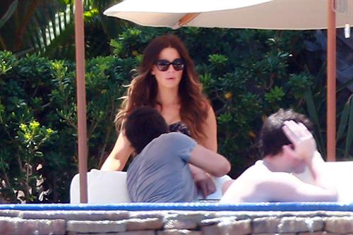 Kate Beckinsale wearing a bikini on vacation in Mexico August 21, 2013
