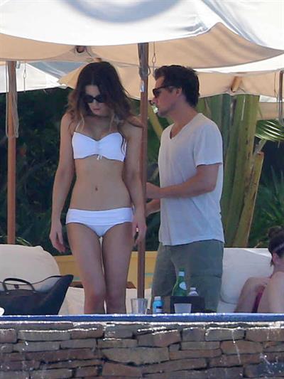 Kate Beckinsale wearing a bikini on vacation in Mexico August 22, 2013 