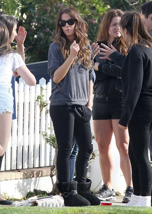 Kate Beckinsale Spotted at a friends house in Pacific Palisades March 32013 