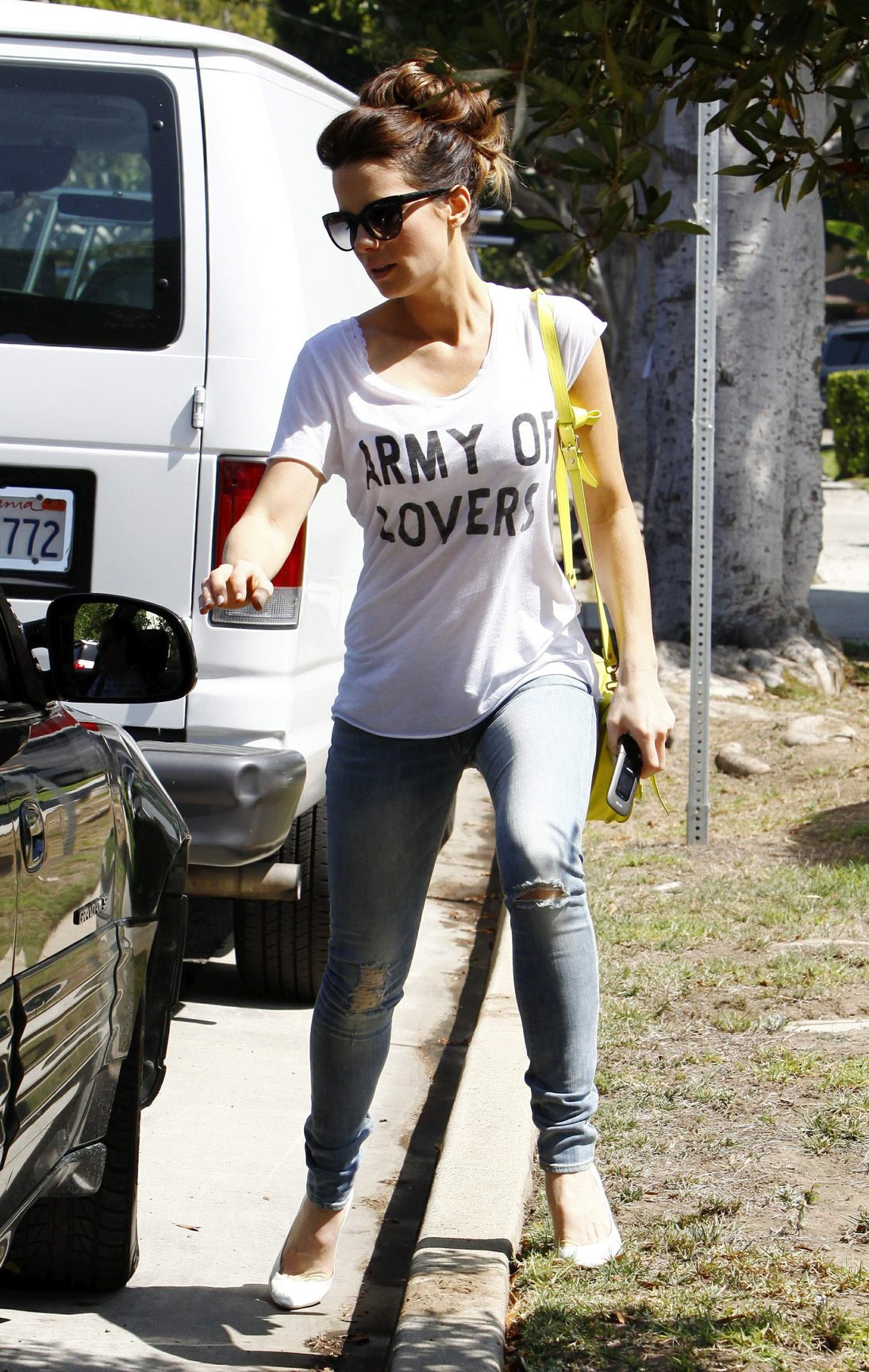 Kate Beckinsale Pictures Kate Beckinsale out and about - August 15, 2013