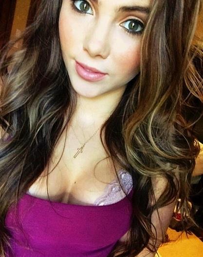 McKayla Maroney taking a selfie