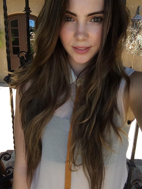 McKayla Maroney taking a selfie