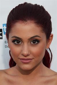 Ariana Grande Break the Cycles Louder than Words Bbenefit 11-09-2010 