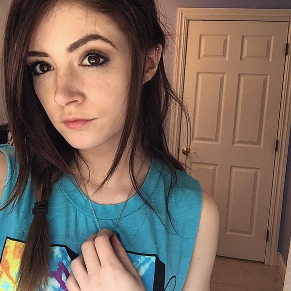 Chrissy Costanza taking a selfie