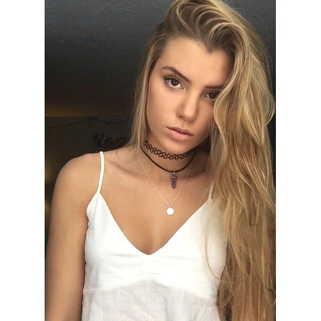 Alissa Violet
