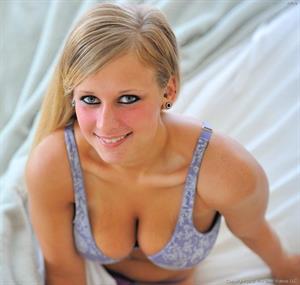 Alice Wonder in lingerie