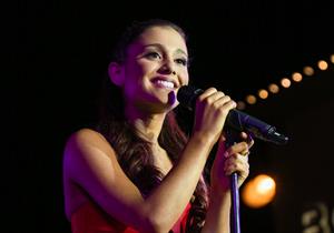 Ariana Grande Citadel Outlet’s 11th annual Tree Lighting Ceremony and Concert in LA 11/10/12 
