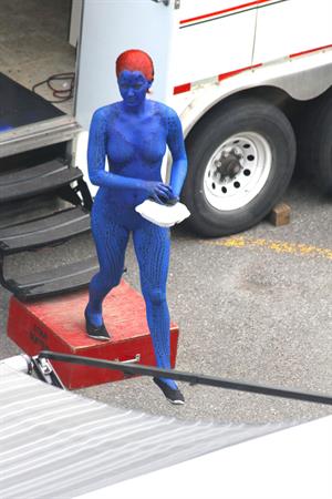 Jennifer Lawrence s On the Set of X-Men: Days of Future Past - Montreal, Canada (May 31, 2013) 