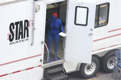 Jennifer Lawrence s On the Set of X-Men: Days of Future Past - Montreal, Canada (May 31, 2013) 