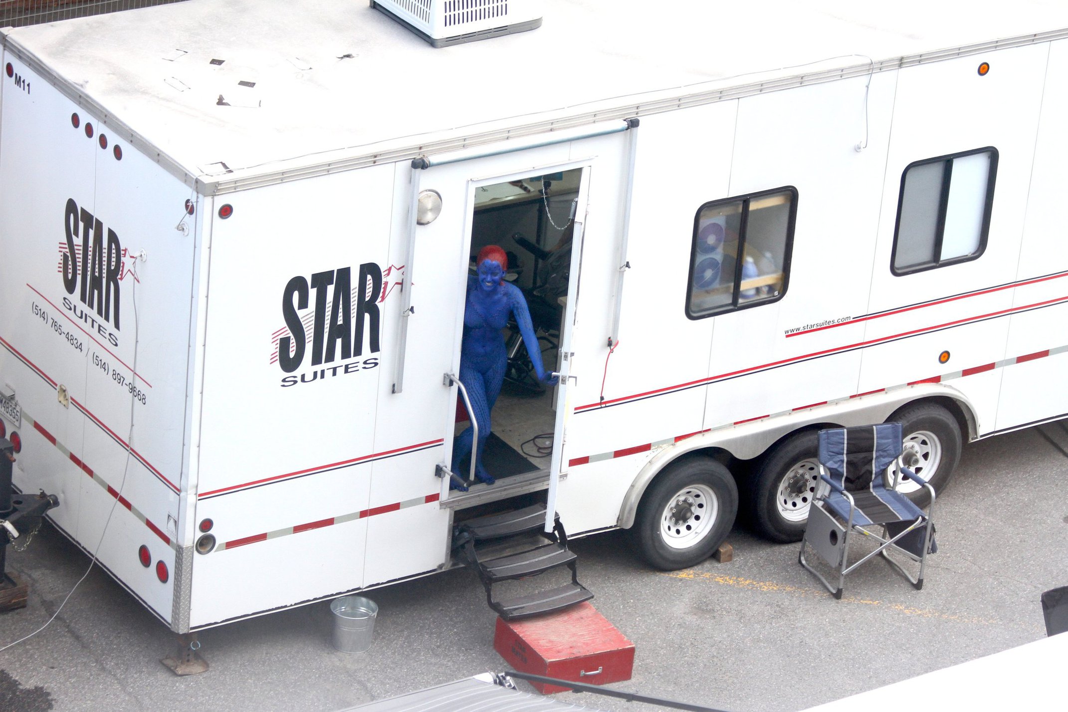 Jennifer Lawrence s On the Set of X-Men: Days of Future Past - Montreal, Canada (May 31, 2013) 