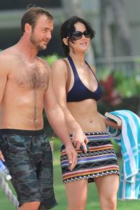 Jennifer Lawrence bikini candids in Hawaii 11/22/12 