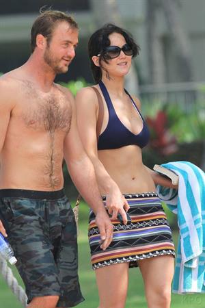 Jennifer Lawrence bikini candids in Hawaii 11/22/12 