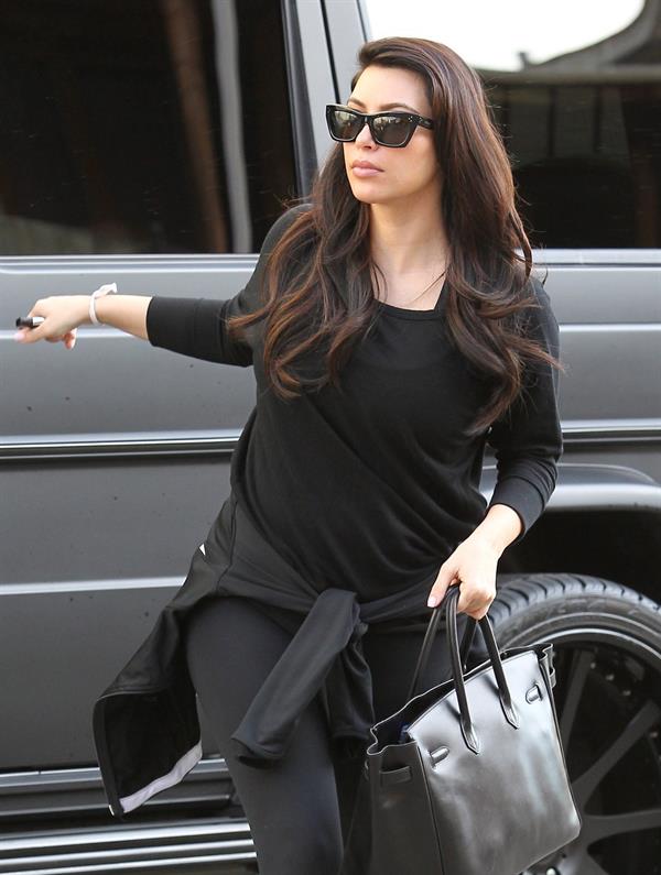 Kim Kardashian - Heads to the gym in LA (29.01.2013)