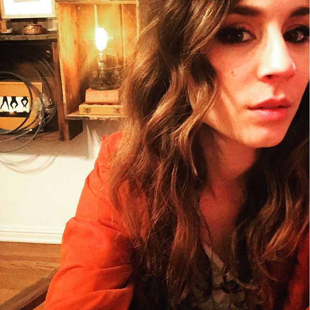 Troian Bellisario