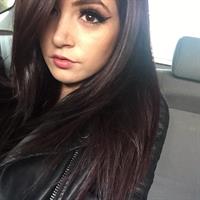 Chrissy Costanza taking a selfie