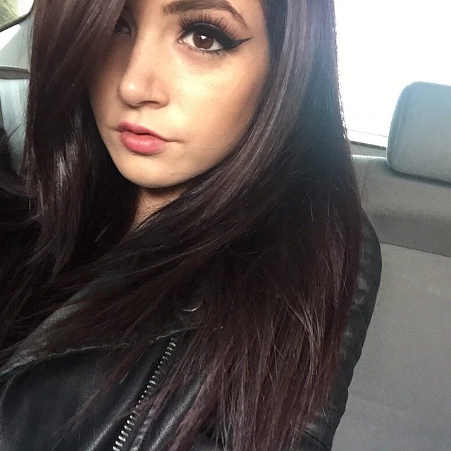 Chrissy Costanza taking a selfie