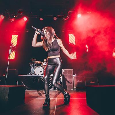 Chrissy Costanza Pictures Chrissy Costanza