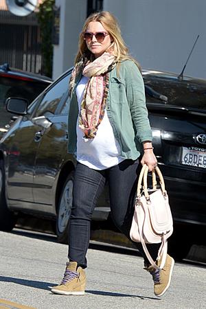 Kristen Bell - Running errands in Los Angeles on February 27, 2013